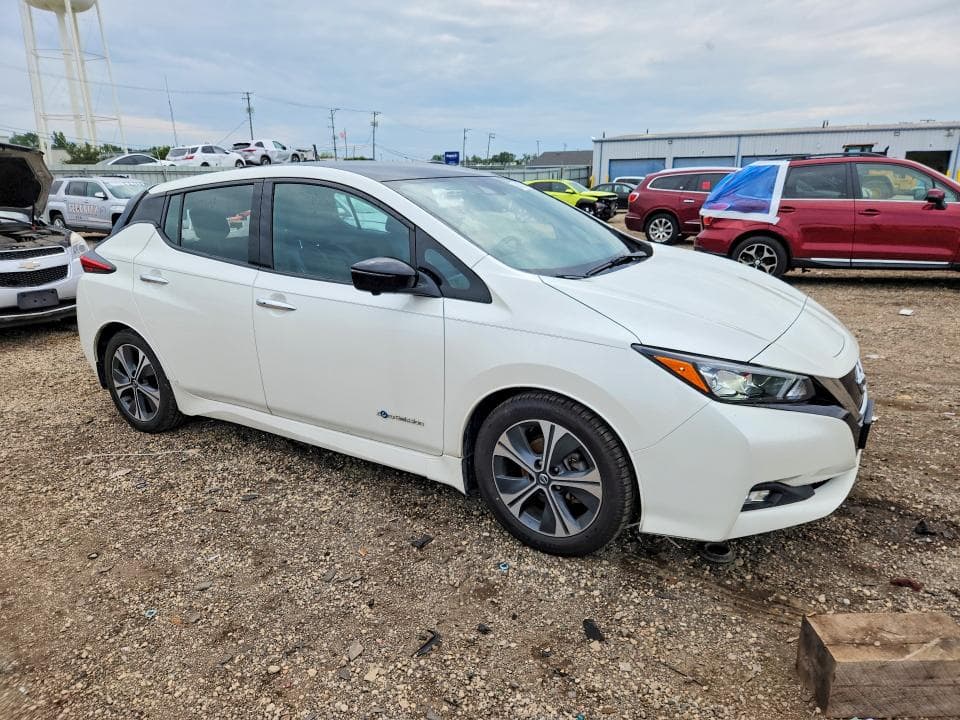 2019 NISSAN LEAF SL 4