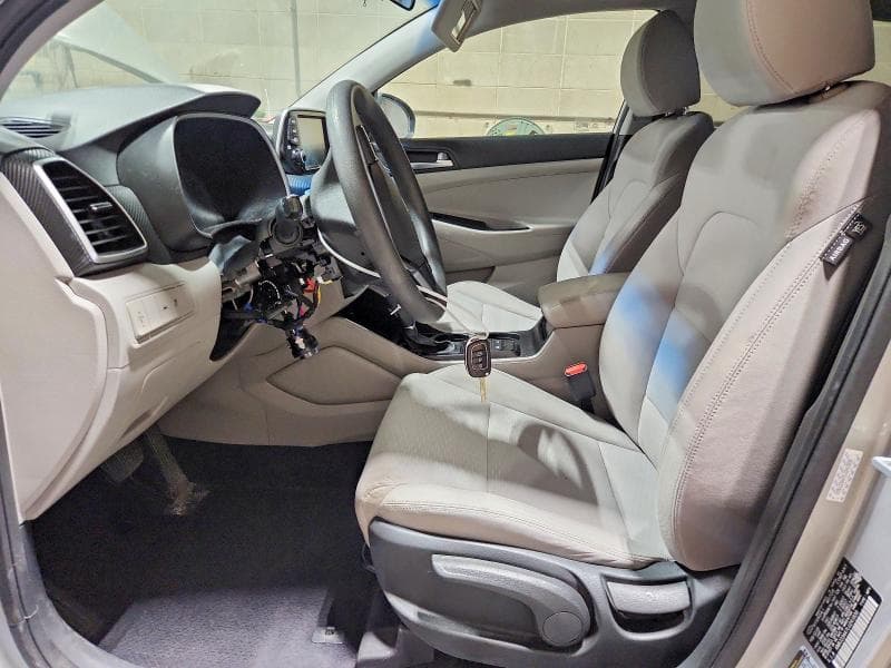 2020 HYUNDAI TUCSON SE 7