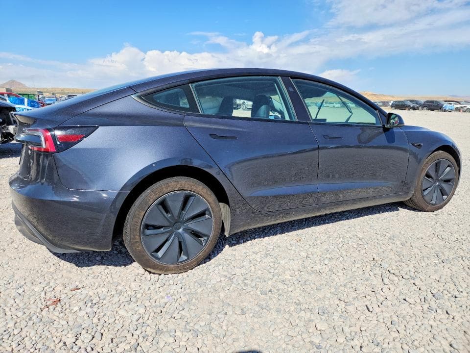 2026 TESLA MODEL 3 3