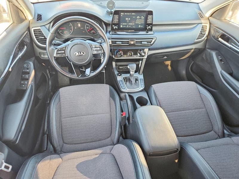 2021 KIA SELTOS S 8