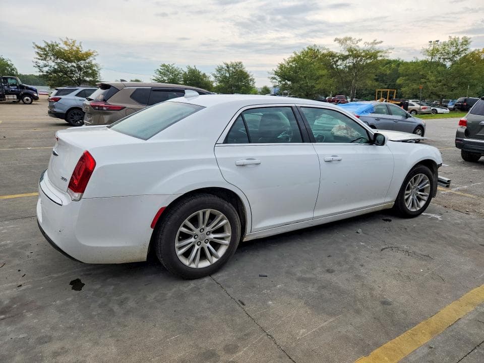 2019 CHRYSLER 300 TOURING 3