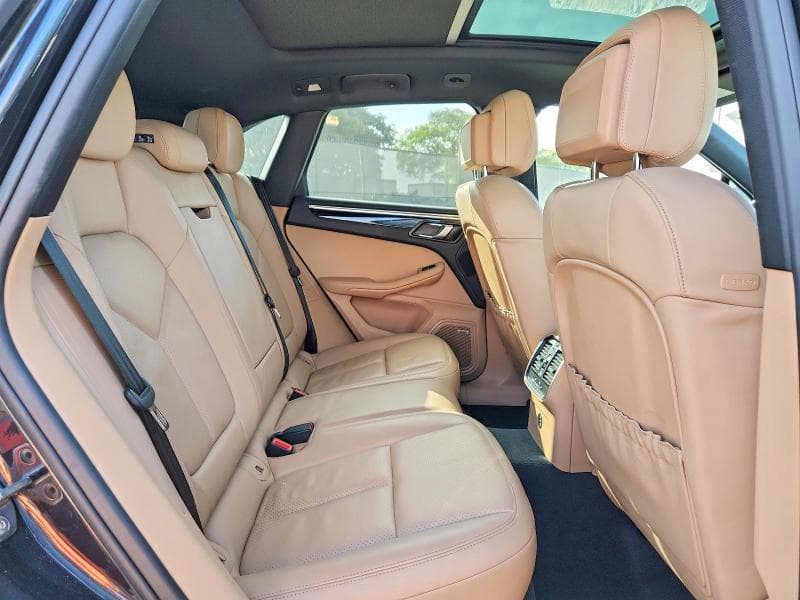 2019 PORSCHE MACAN 10