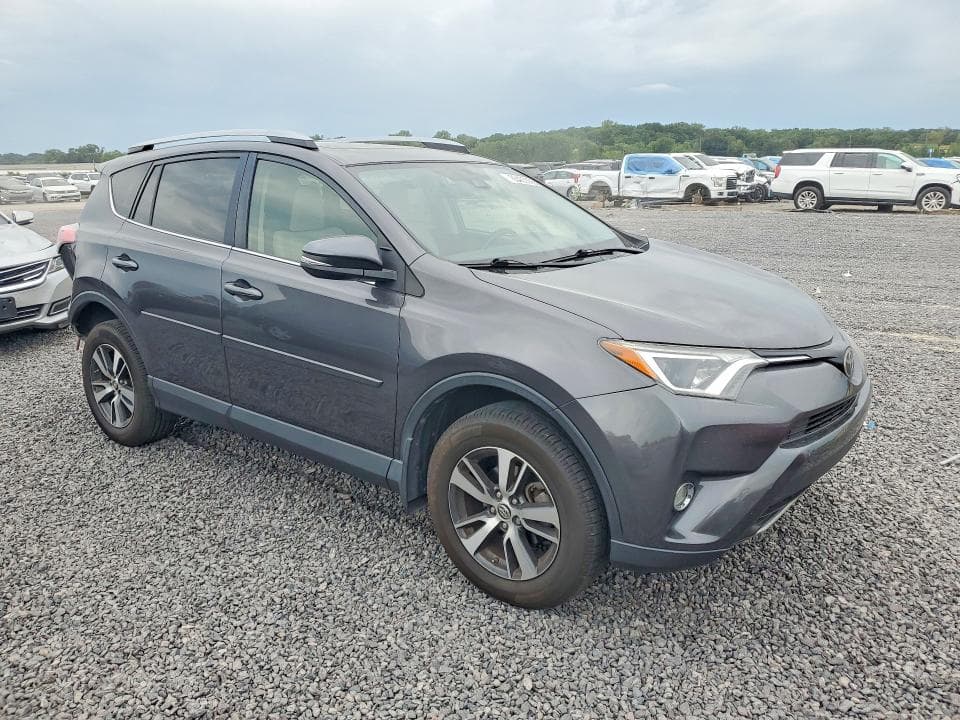 2017 TOYOTA RAV4 XLE 4