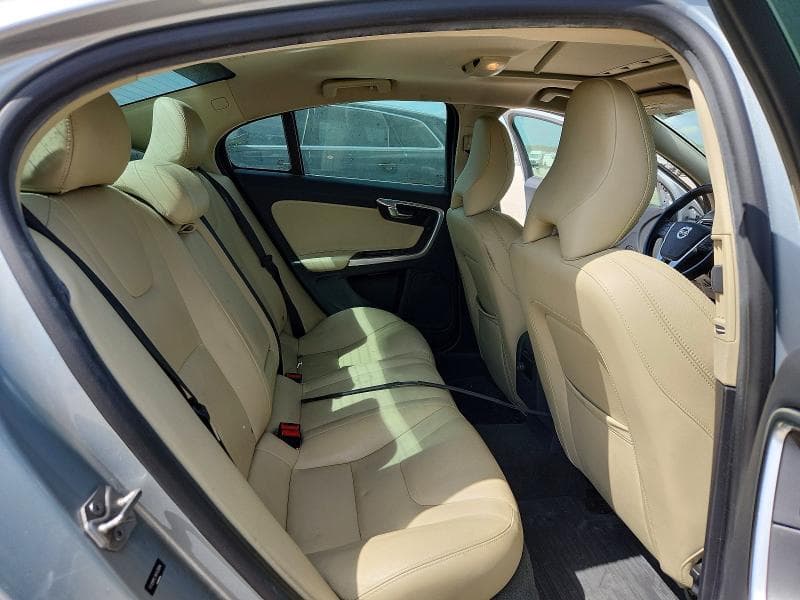 2017 VOLVO S60 10