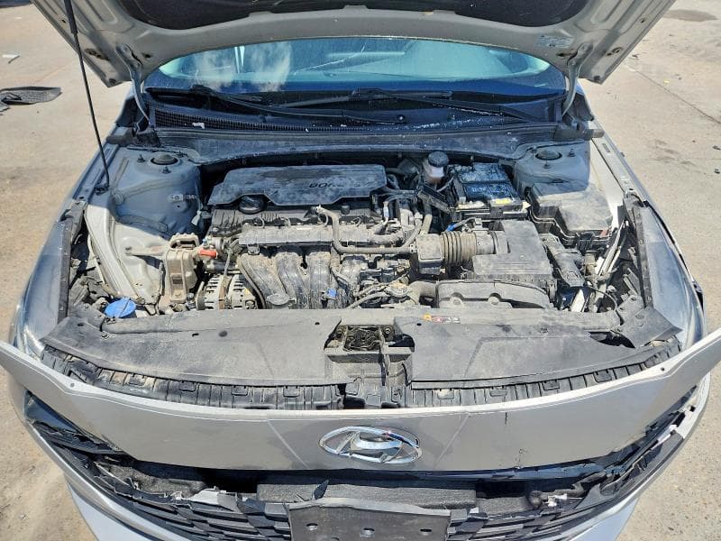 2023 HYUNDAI ELANTRA SE 11