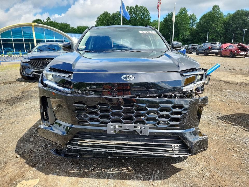 2026 TOYOTA RAV4 XLE PREMIUM 5