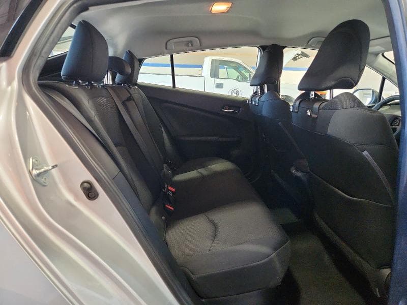 2021 TOYOTA PRIUS LE 10