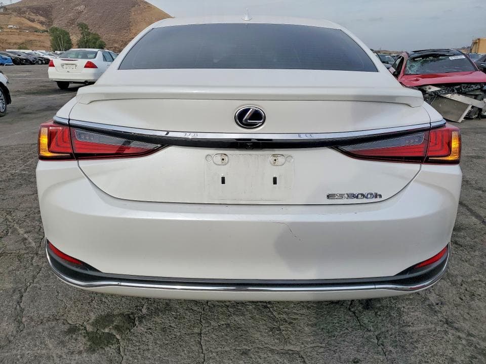 2022 LEXUS ES 300H BASE 6