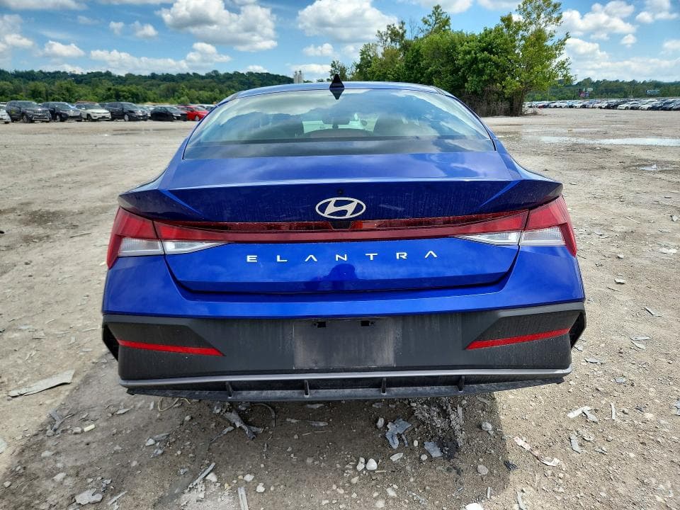 2025 HYUNDAI ELANTRA SE 6