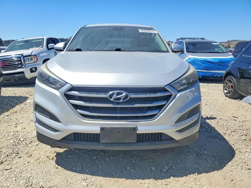 2017 HYUNDAI TUCSON SE 5