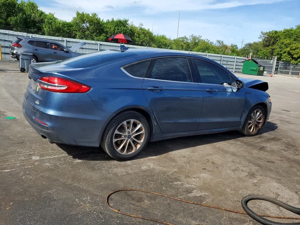2019 FORD FUSION SE 3