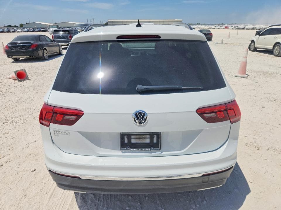 2021 VOLKSWAGEN TIGUAN SE 6