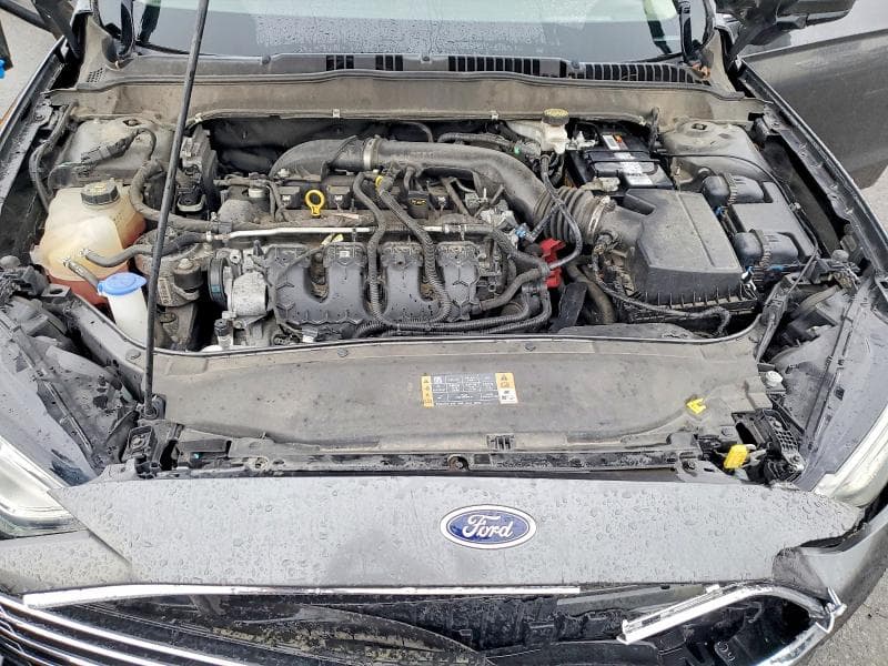 2019 FORD FUSION SE 11