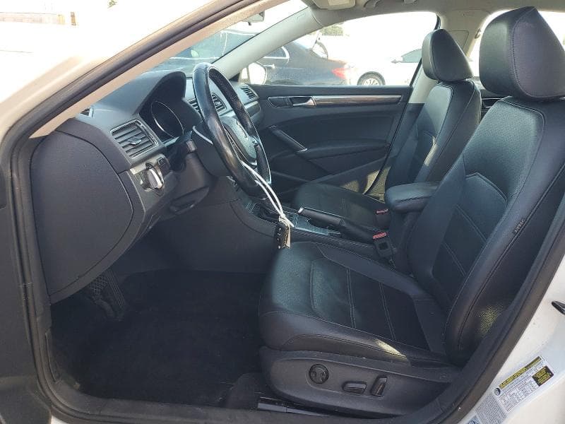 2017 VOLKSWAGEN PASSAT SE 7