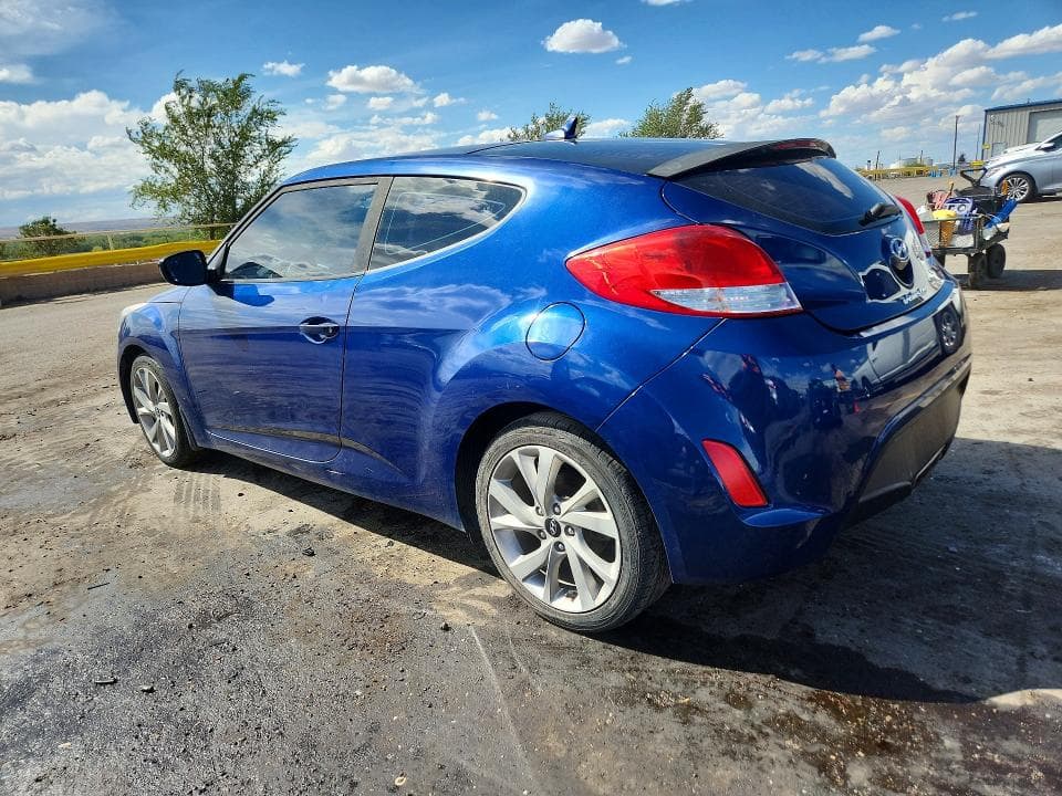 2017 HYUNDAI VELOSTER BASE 2