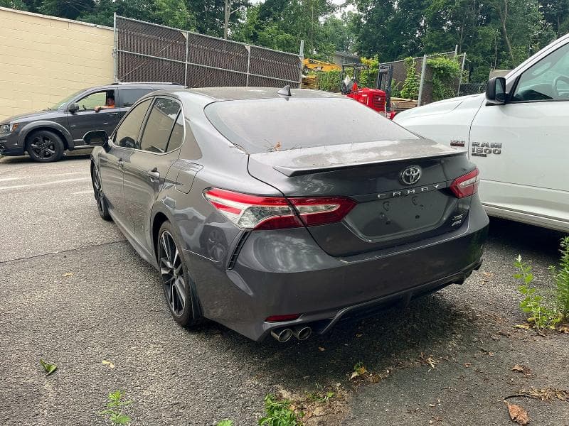 2020 TOYOTA CAMRY XSE 3