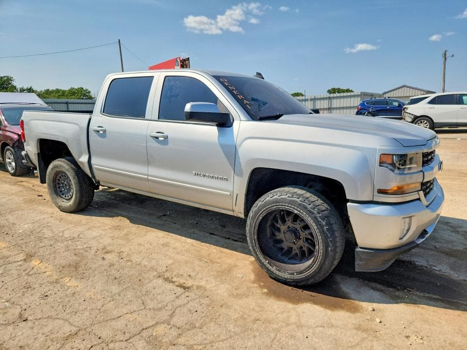 2018 CHEVROLET SILVERADO K1500 LT 4