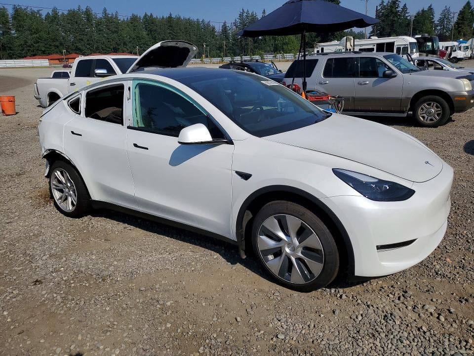 2022 TESLA MODEL Y 4