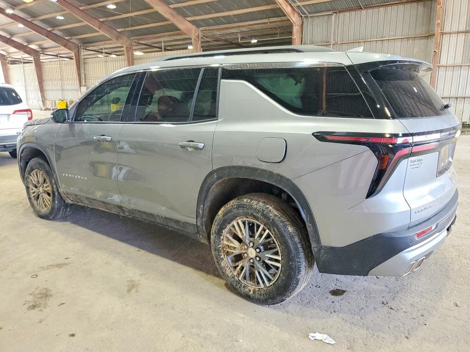 2026 CHEVROLET TRAVERSE LT 2
