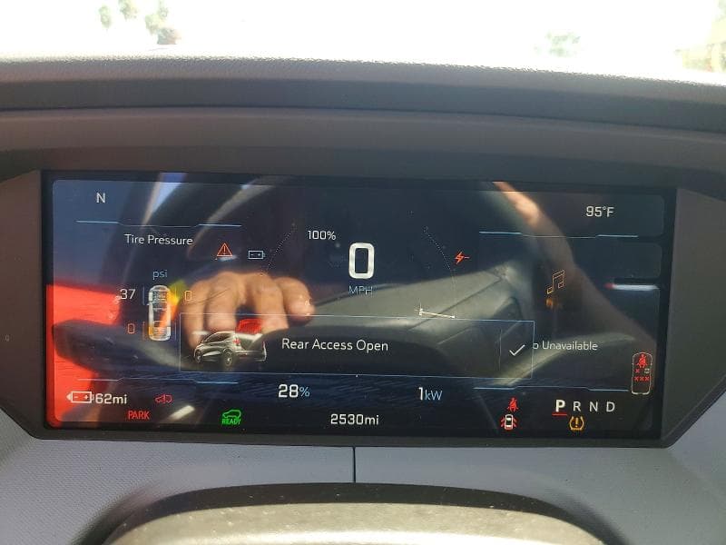 2027 CHEVROLET BOLT RS 9