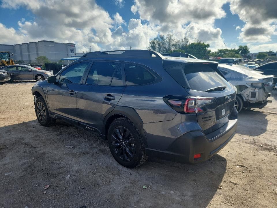 2025 SUBARU OUTBACK ONYX EDITION 2