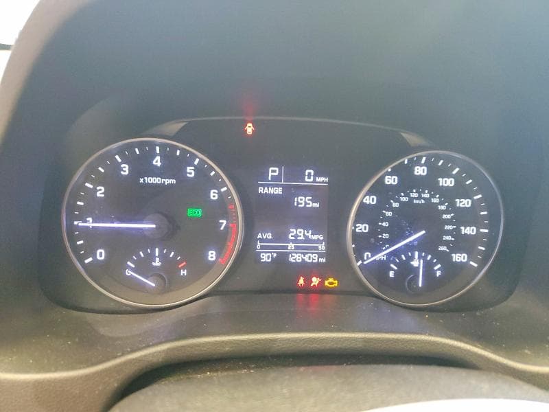 2017 HYUNDAI ELANTRA SE 9