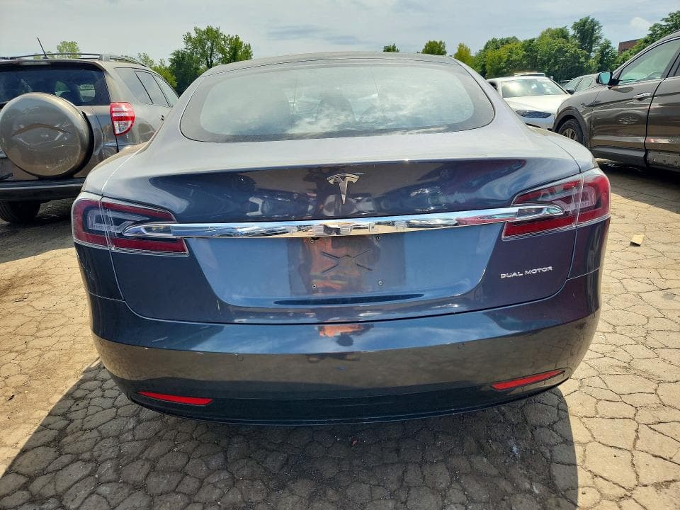 2021 TESLA MODEL S 6