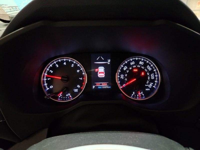 2019 TOYOTA RAV4 LE 9