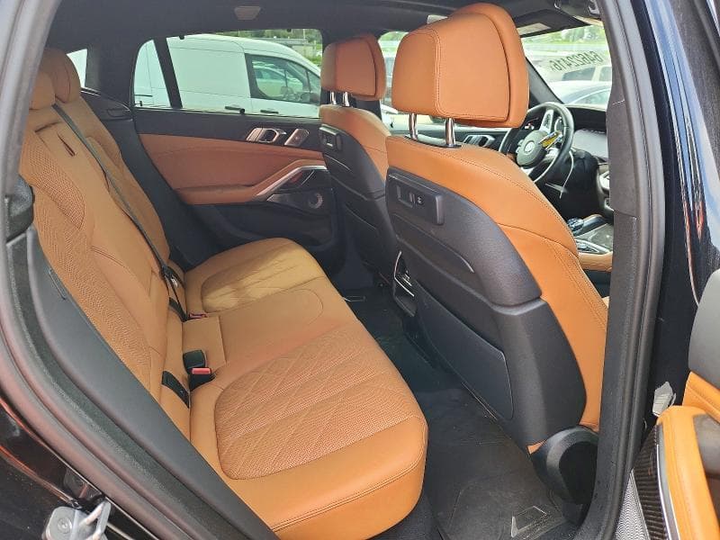 2023 BMW X6 M50I 11