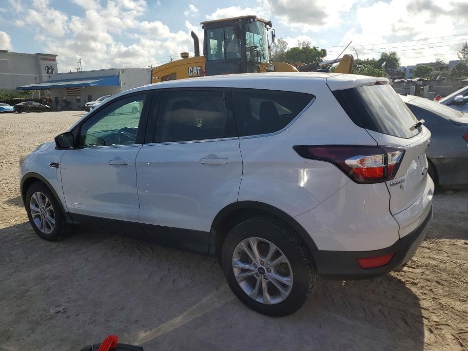 2017 FORD ESCAPE SE 2