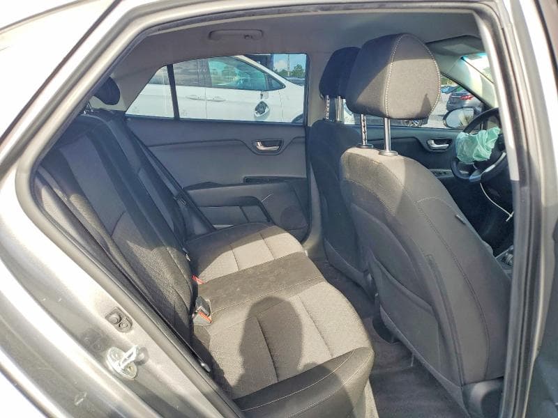 2022 KIA RIO S 10