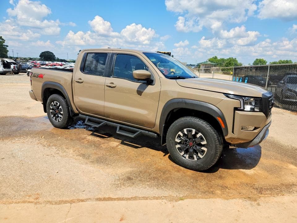 2023 NISSAN FRONTIER PRO-4X 4