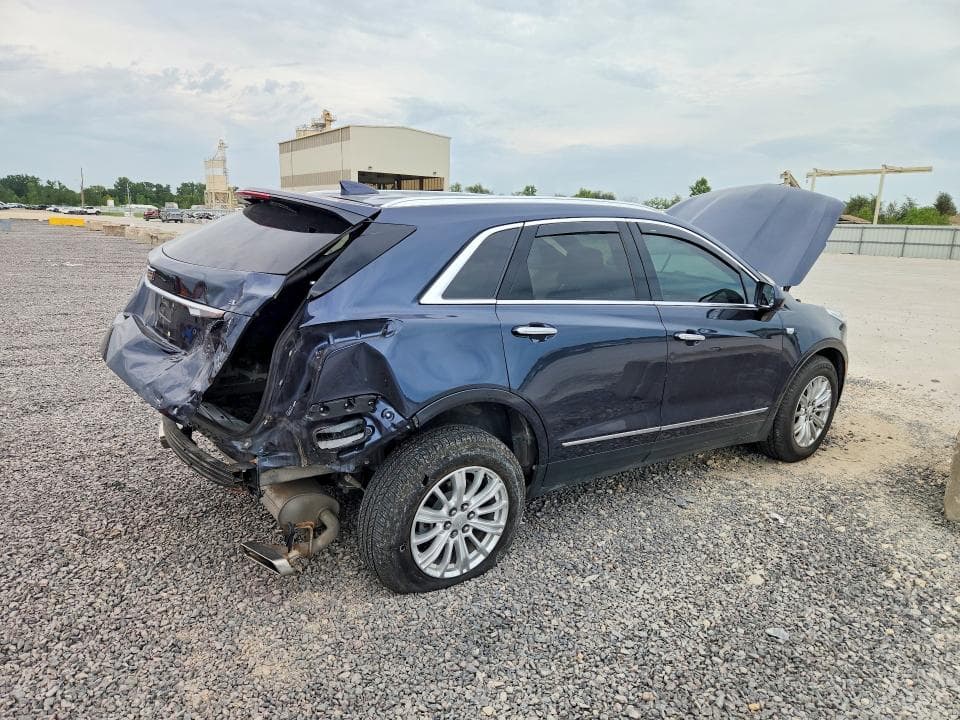 2019 CADILLAC XT5 3