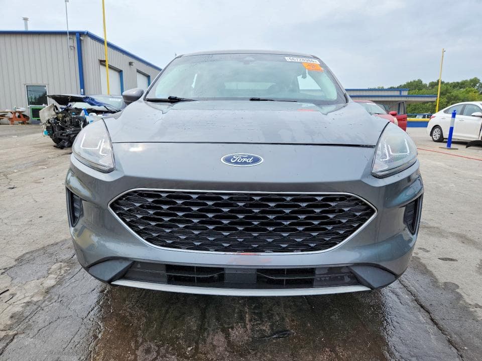 2021 FORD ESCAPE SE 5
