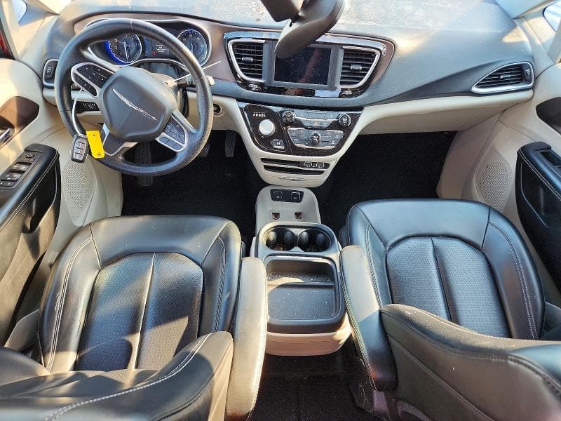 2021 CHRYSLER VOYAGER LXI 8