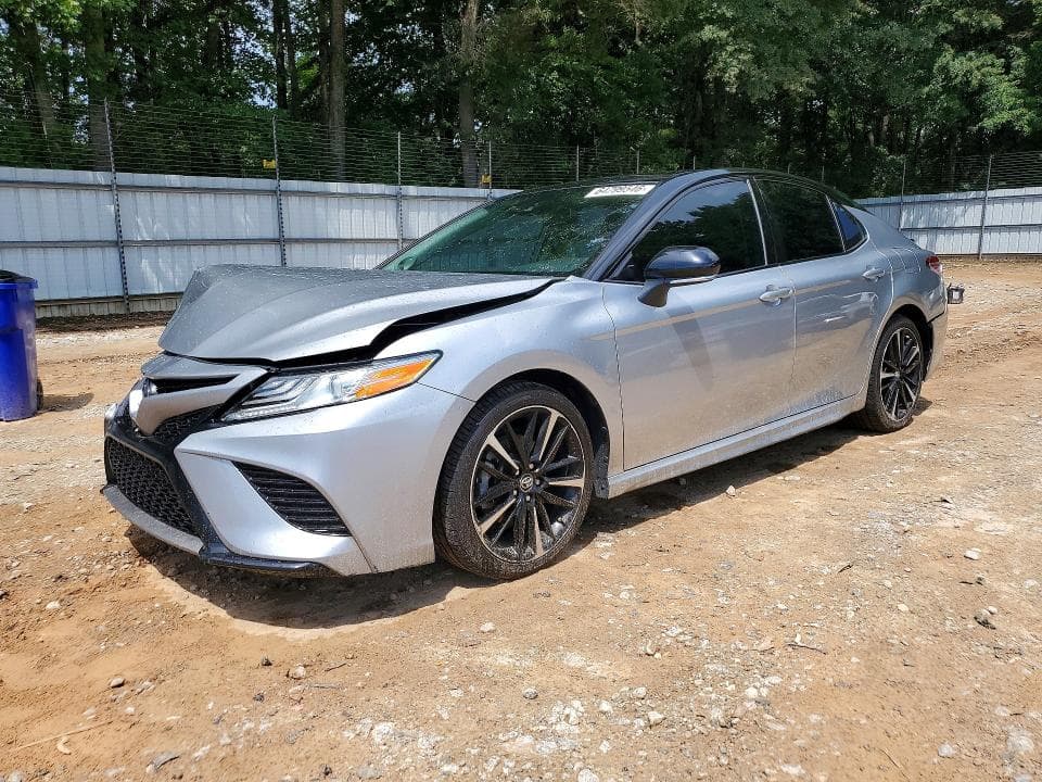 2019 TOYOTA CAMRY XSE - 1