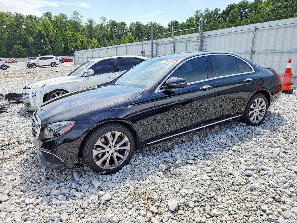 2017 MERCEDES-BENZ E 300 - 1