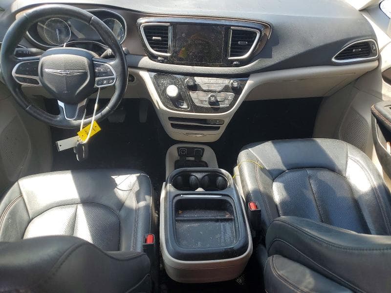 2019 CHRYSLER PACIFICA TOURING L 8