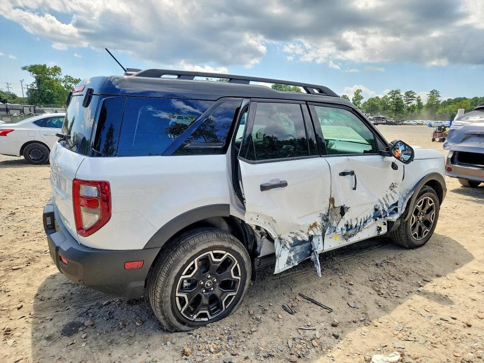 2026 FORD BRONCO SPORT OUTER BANKS 3