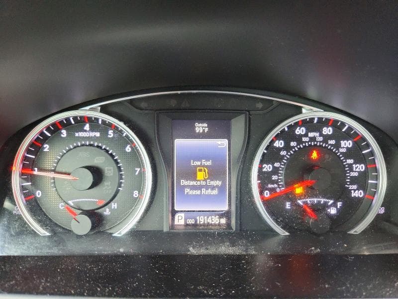 2017 TOYOTA CAMRY SE 9