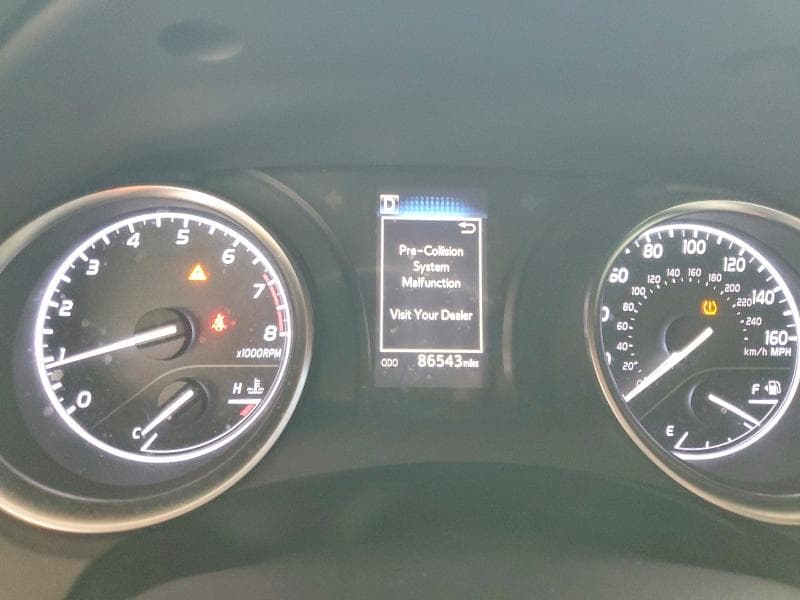2018 TOYOTA CAMRY SE 9