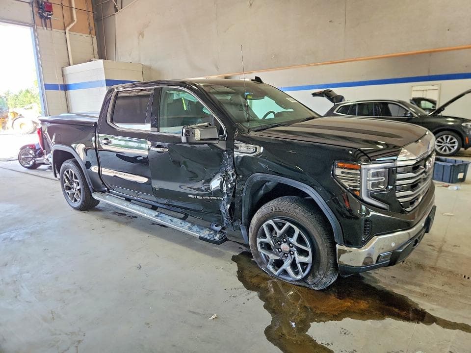 2023 GMC SIERRA K1500 SLT 4