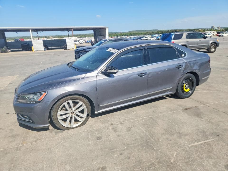2017 VOLKSWAGEN PASSAT SE - 1