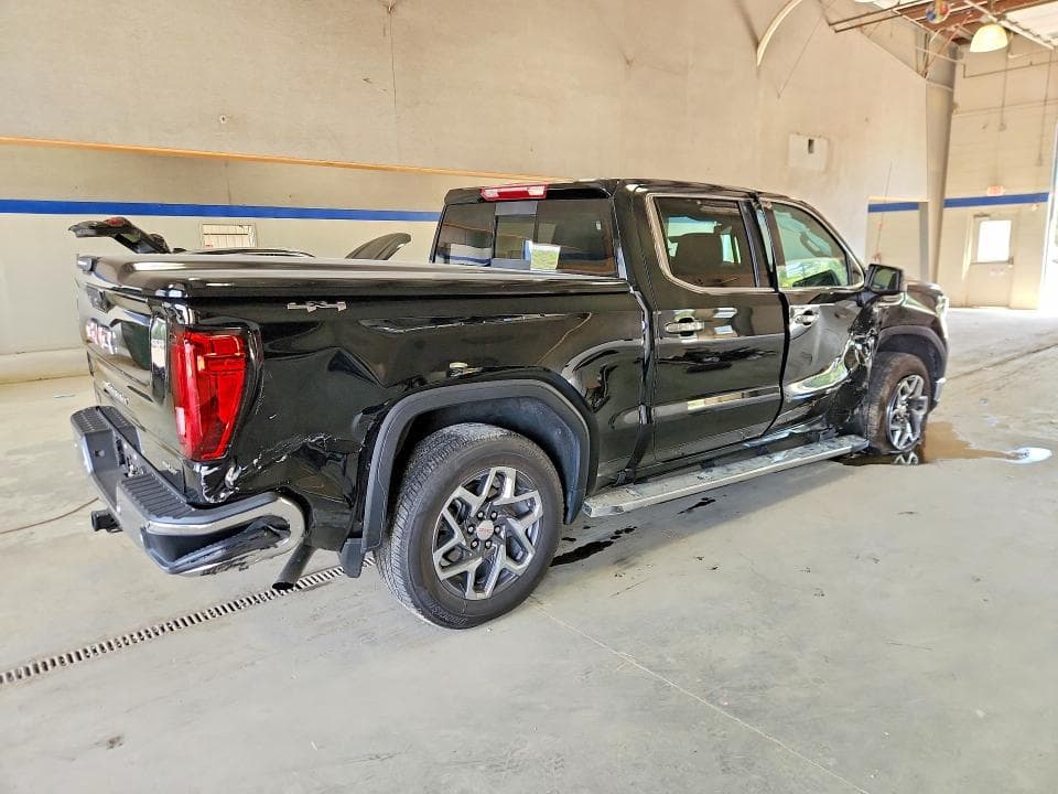 2023 GMC SIERRA K1500 SLT 3
