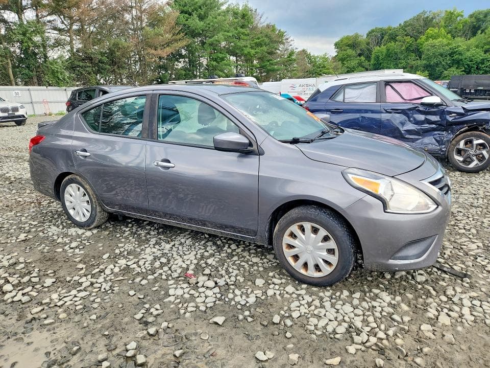 2019 NISSAN VERSA SV 4