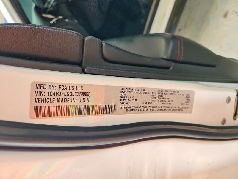 2020 JEEP GRAND CHEROKEE TRAILHAWK 14