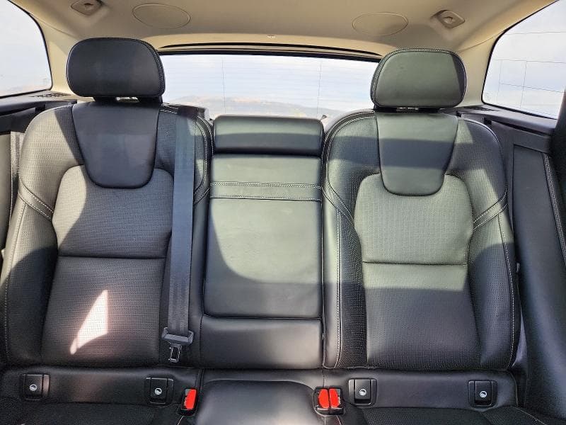 2020 VOLVO XC60 T5 INSCRIPTION 10