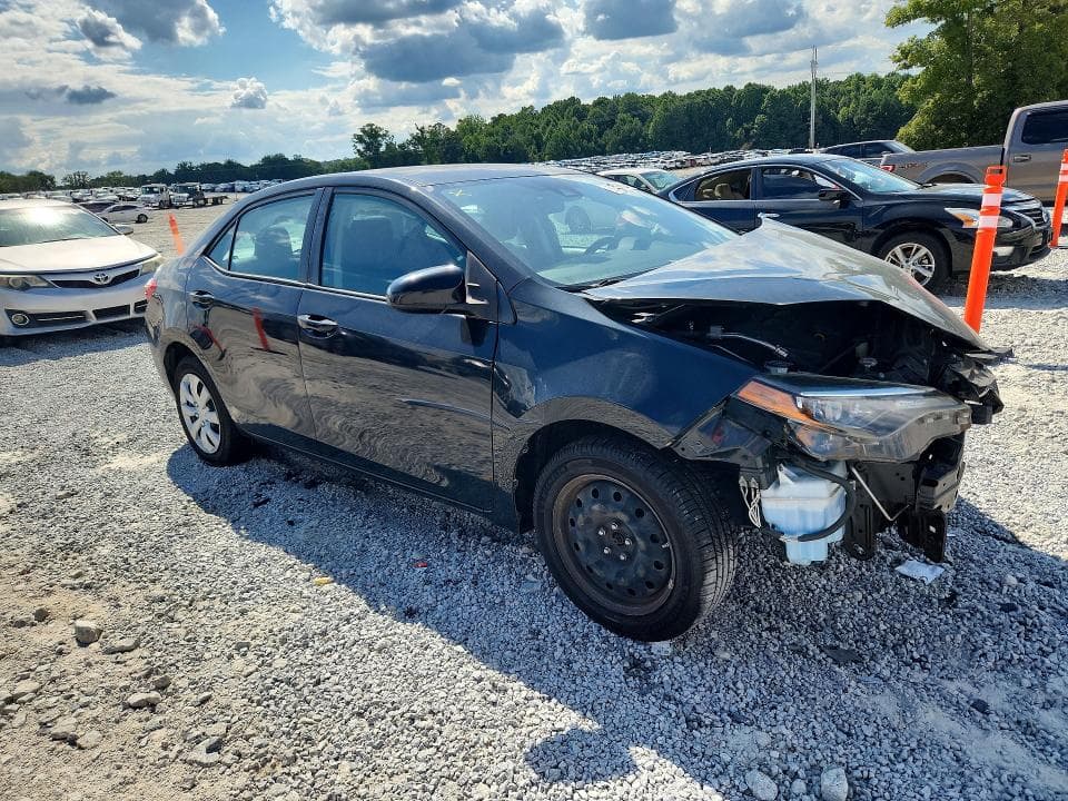 2017 TOYOTA COROLLA LE 4