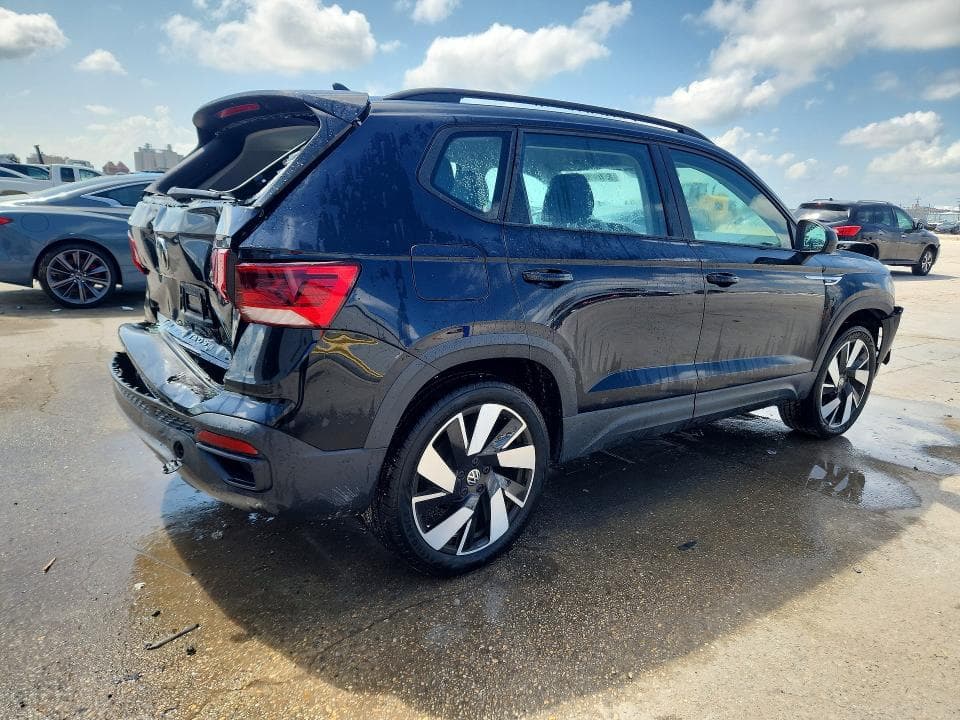 2024 VOLKSWAGEN TAOS S 3
