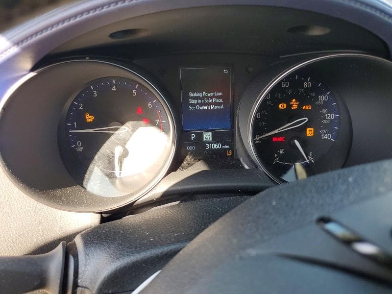 2021 TOYOTA C-HR XLE 9
